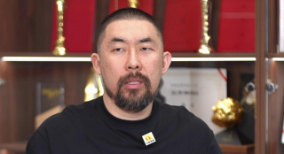 在线亚洲精品国产成人二区